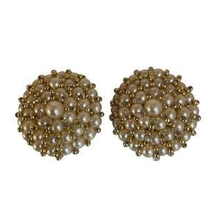 Vintage Gold Tone Faux Pearl Cluster Clip On Earrings Floral Statement Retro